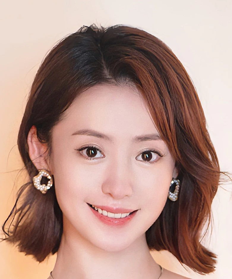 Elaine Yi