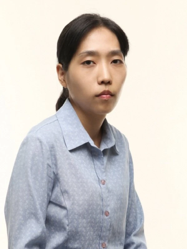Song Yoon Hee