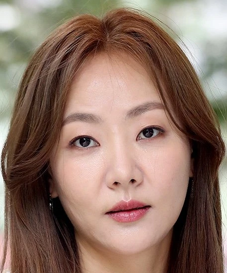 Yoon Ji Hye